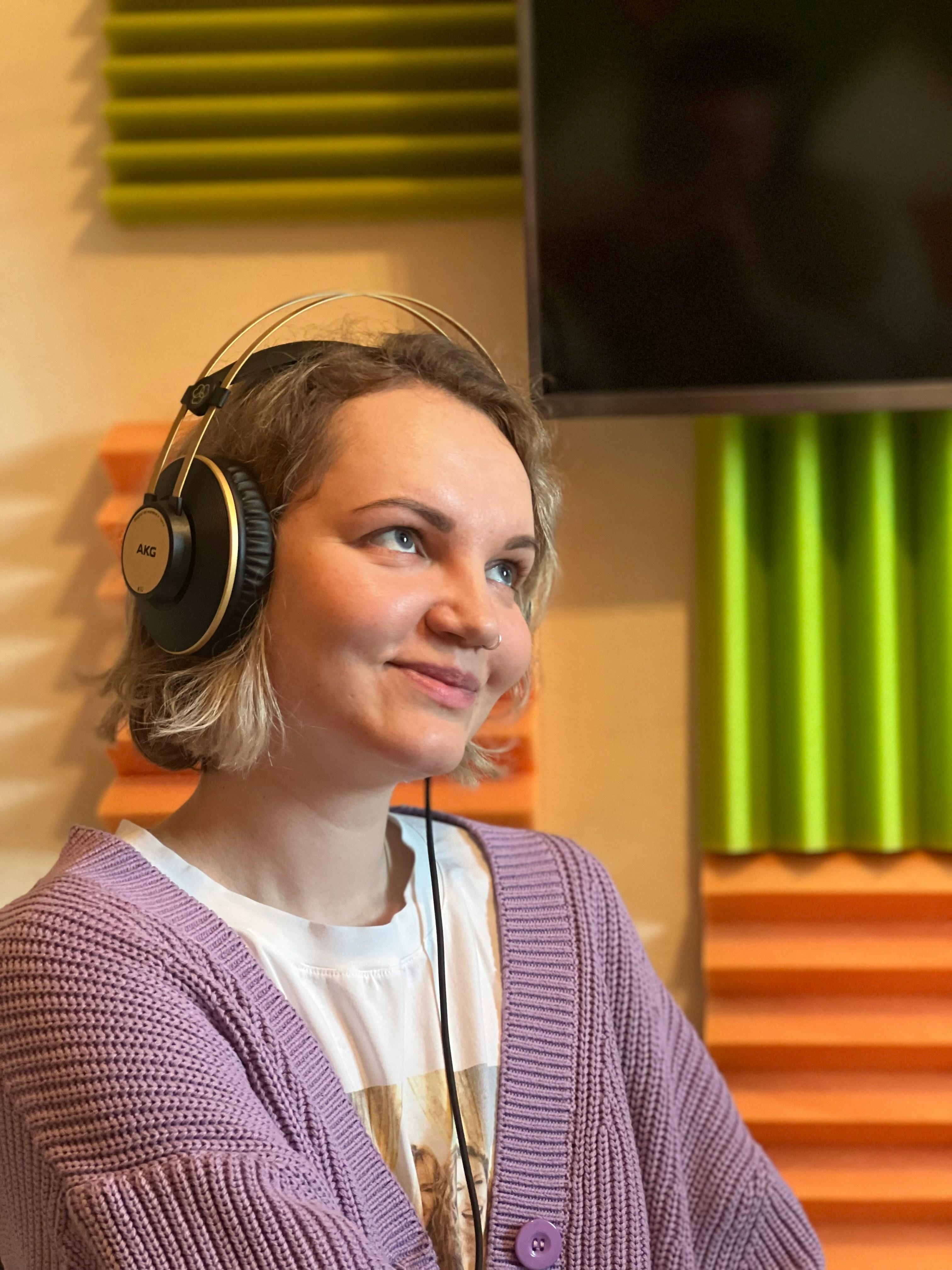 A happy RadiYO! listener